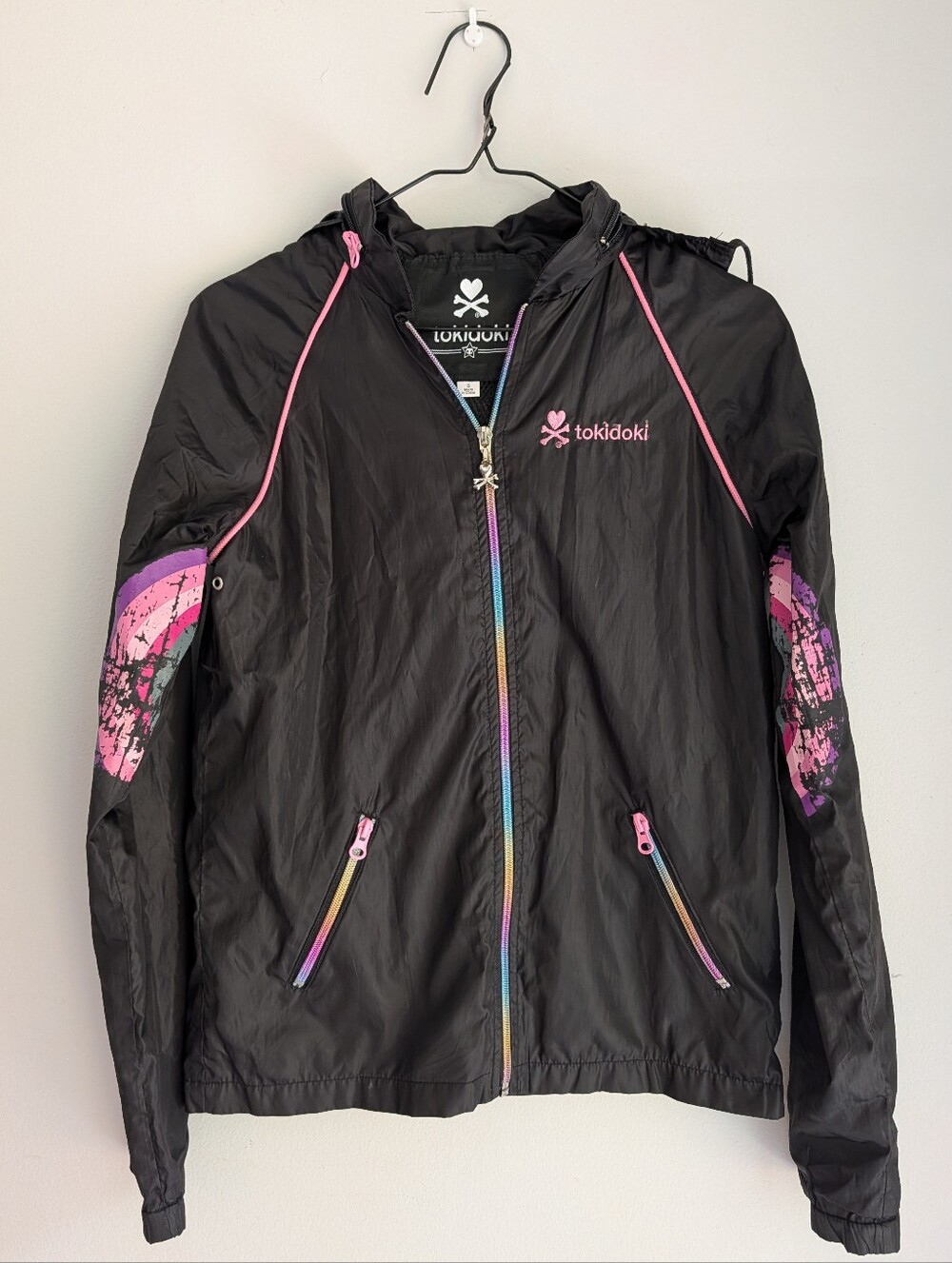 tokidoki CiaoCiao Windbreaker Women's Small Black Pink Rainbow Kawaii Graphics